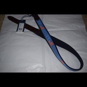 Vineyard vines belt